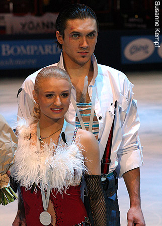 Maria Mukhortova &amp; Maxim Trankov (RUS) silver