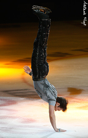 Michael Weiss - "You Shook Me All Night Long"