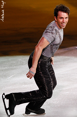 Michael Weiss - "You Shook Me All Night Long"