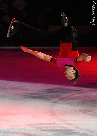 Michael Weiss - Finale - "Roll with the Changes"