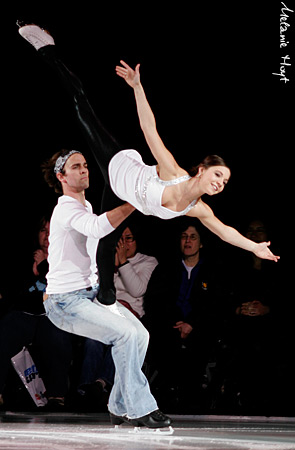 Jessica Dubé &amp; Bryce Davison - "Fix You"