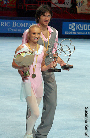 Maria Mukhortova &amp; Maxim Trankov (RUS) Gold