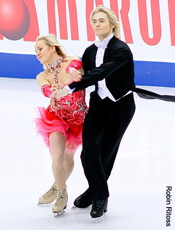 Pernelle Carron &amp; Lloyd Jones (FRA)