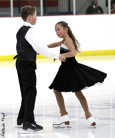 Alexis Mitchell &amp; Aidan Von Holwede