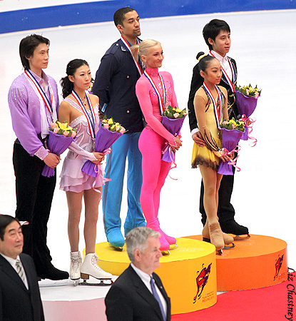 Pairs - The German National Anthem Plays