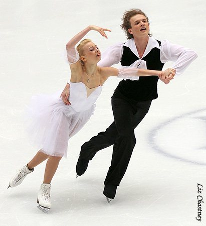 Evgenia Kosigina &amp; Nikolai Moroshkin (RUS)
