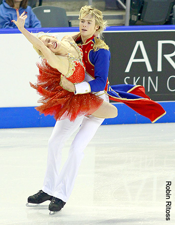Pernelle Carron &amp; Lloyd Jones (FRA)