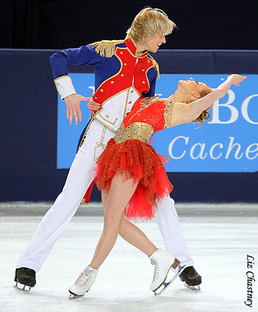 Pernelle Carron &amp; Lloyd Jones (FRA)