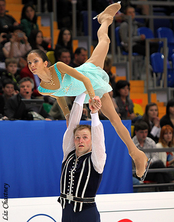 Vera Bazarova &amp; Yuri Larionov (RUS)