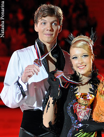 Ekaterina Bobrova &amp; Dmitri Soloviev (RUS), bronze