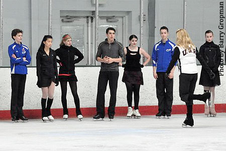 Belbin demonstrates for the novice dancers