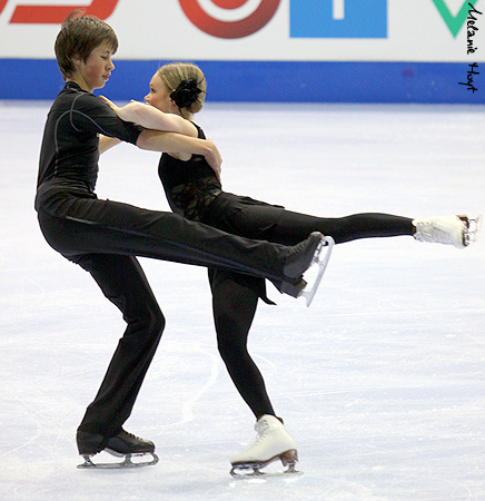 Katie Desveaux &amp; Dmitre Razgulajevs