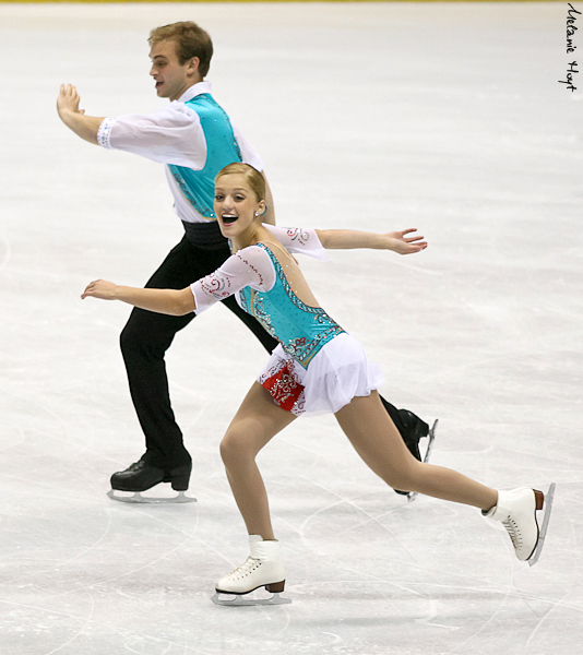 Olivia Oltmanns & Joshua Santillan (USA)