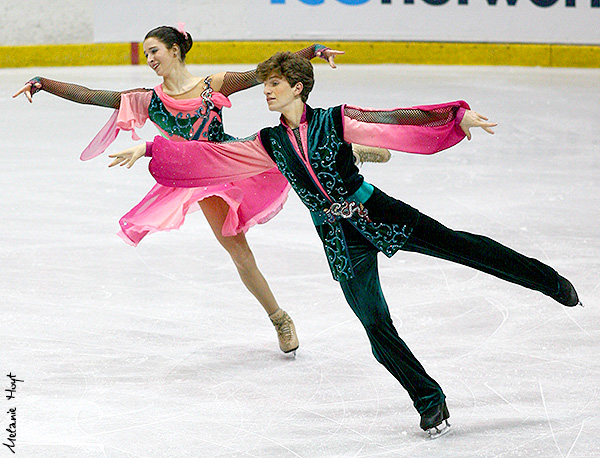 Elliana Pogrebinsky & Ross Gudis (USA)