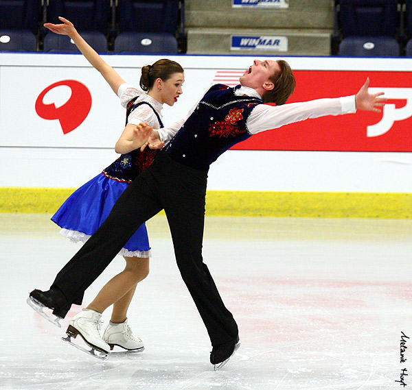 Olesia Karmi & Max Lindholm (FIN) 