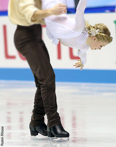 Kaitlyn Weaver & Andrew Poje (CAN)