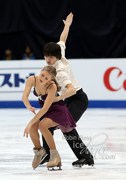 Ksenia Korobkova & Daryn Zhunussov (KAZ)