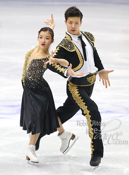 Shiyue Wang & Xinyu Liu (CHN)