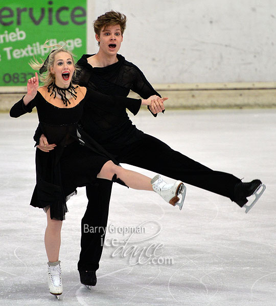 Nicole Kuzmich & Alexandr Sinicyn (CZE)