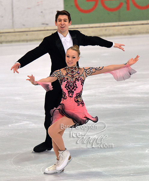 Hanna Jakucs & Daniel Illes (HUN)