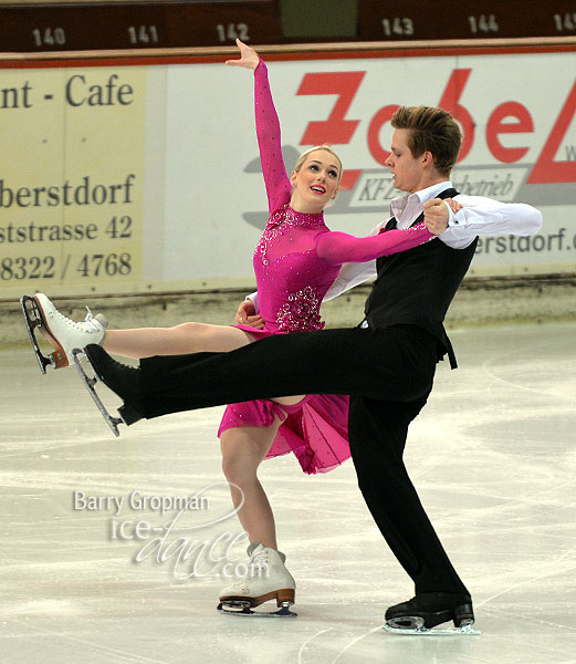 Nicole Kuzmich & Alexandr Sinicyn (CZE)