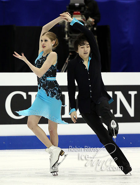 Anastasia Khromova & Daryn Zhunussov (KAZ)