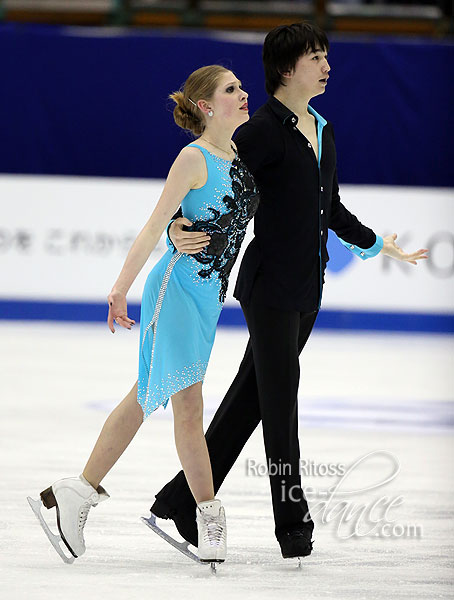 Anastasia Khromova & Daryn Zhunussov (KAZ)