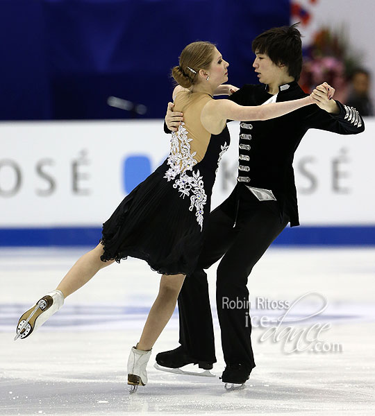 Anastasia Khromova & Daryn Zhunussov (KAZ)