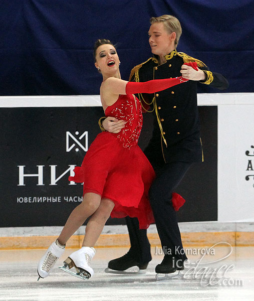 Ludmila Sosnitskaia & Pavel Golovishnikov