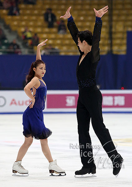 Shiyue Wang & Xinyu Liu (CHN)