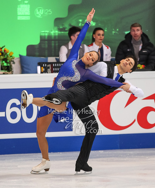 Alisa Agafonova & Alper Ucar (TUR)