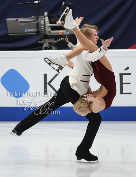 Olga Jakushina & Andrey Nevskiy (LAT)