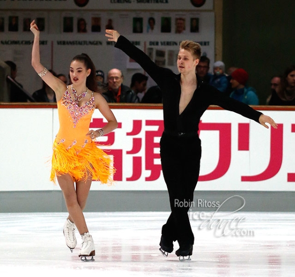 Viktoria Semenjuk & Artur Gruzdev (EST)