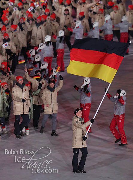Team Germany - can you spot Kavita Lorenz & Joti Polizoakis?
