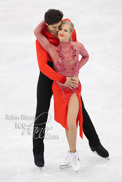 Kaitlyn Weaver & Andrew Poje (CAN)