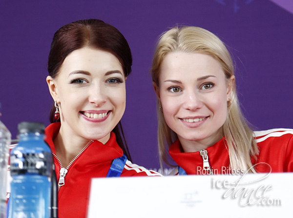 Russian Athletes Ekaterina Bobrova and Evgenia Tarasova, Silver