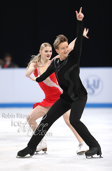 Anastasia Skoptcova & Kirill Aleshin (RUS)