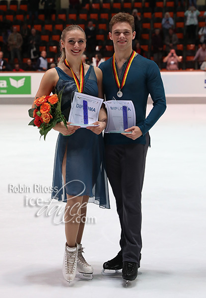 Silver medalists Rachel Parsons & Michael Parsons (USA)