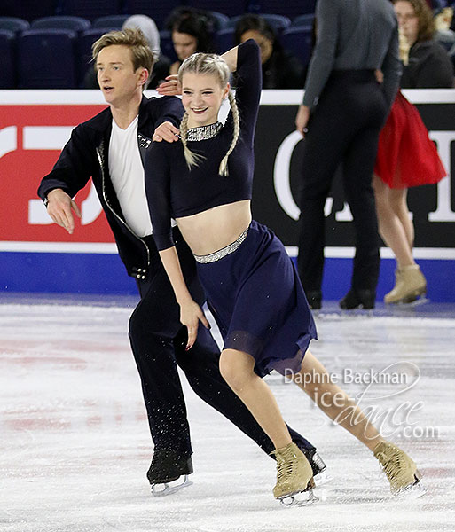 Anastasia Skoptcova & Kirill Aleshin (RUS) 