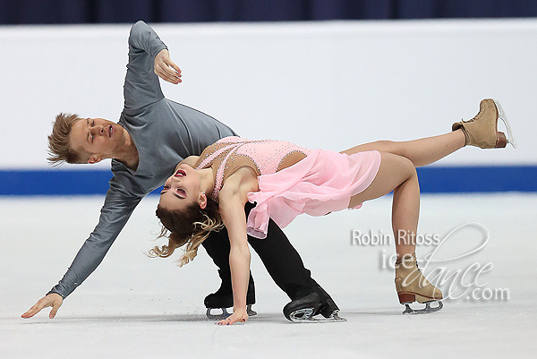 Viktoria Semenjuk & Artur Gruzdev (EST)