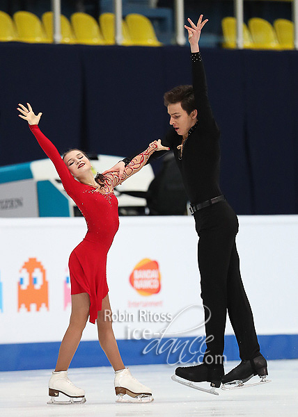 Viktoriia Azroian & Aleksandr Siroshtan (ARM)