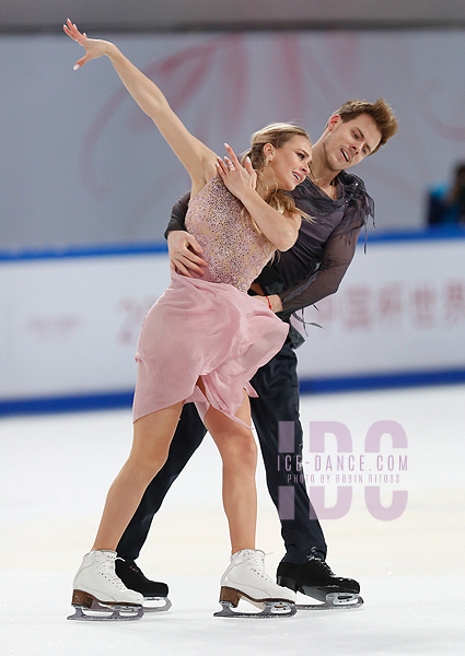 Victoria Sinitsina & Nikita Katsalapov (RUS)