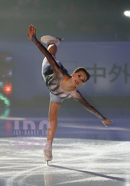 Alina Zagitova (RUS)