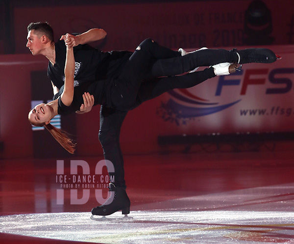 Anastasia Mishina & Aleksandr Galliamov (RUS)