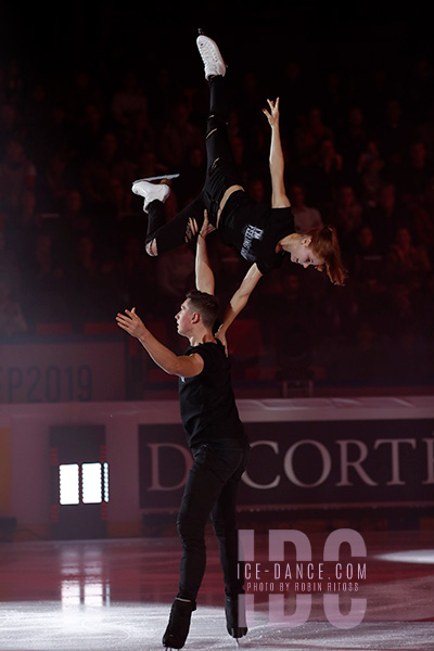 Anastasia Mishina & Aleksandr Galliamov (RUS)