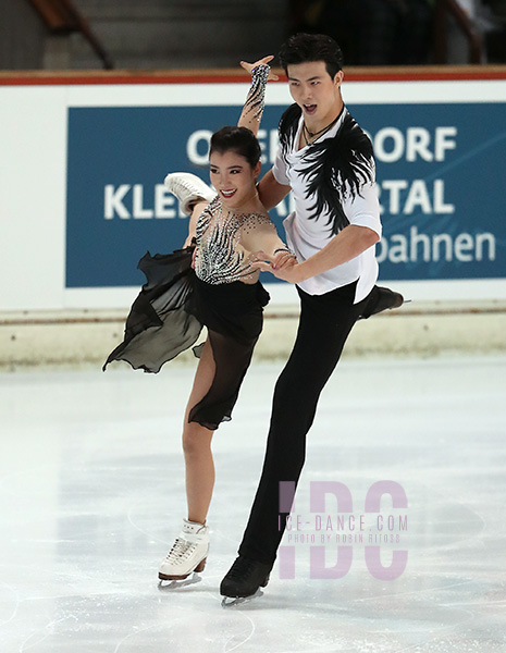 Shiyue Wang & Xinyu Liu (CHN)