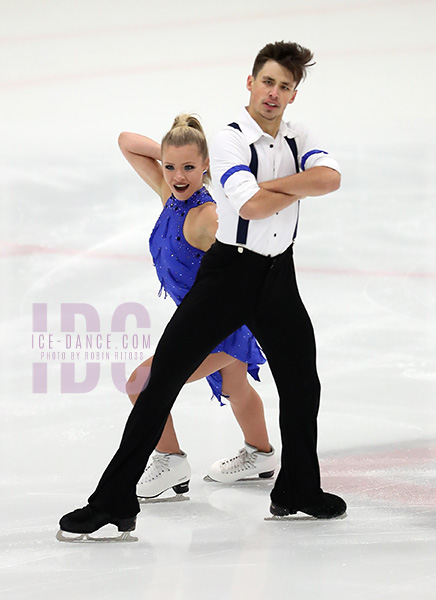 Molly Lanaghan & Dmitre Razgulajevs (CAN)