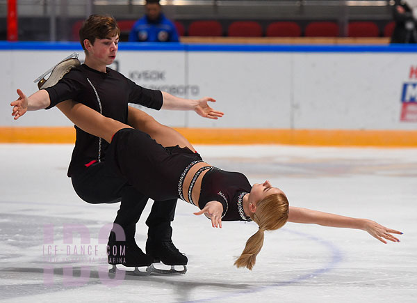 Anna Alyoshina & Fedor Gagarin