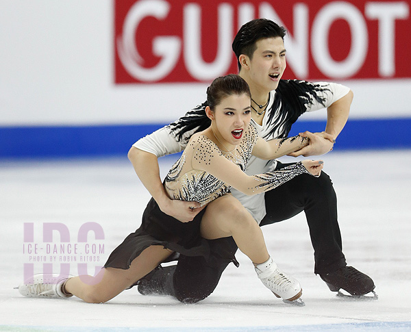 Shiyue Wang & Xinyu Liu (CHN)