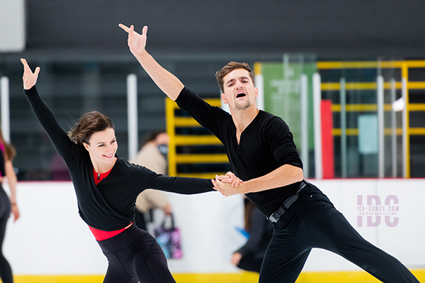 Marie-Jade Lauriault & Romain Le Gac (FRA)